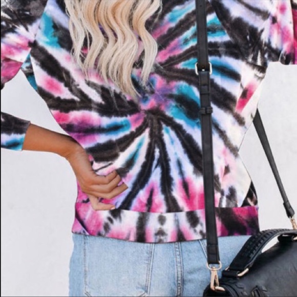 B2 Gorgeous💥tie- dye off-shoulder-on trend - HOT! - Picture 4 of 4